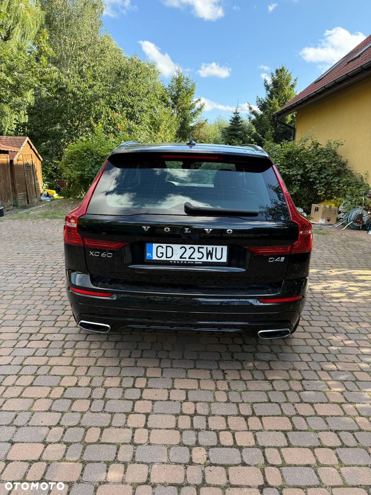 Volvo XC 60 D4 SCR R-Design - 4