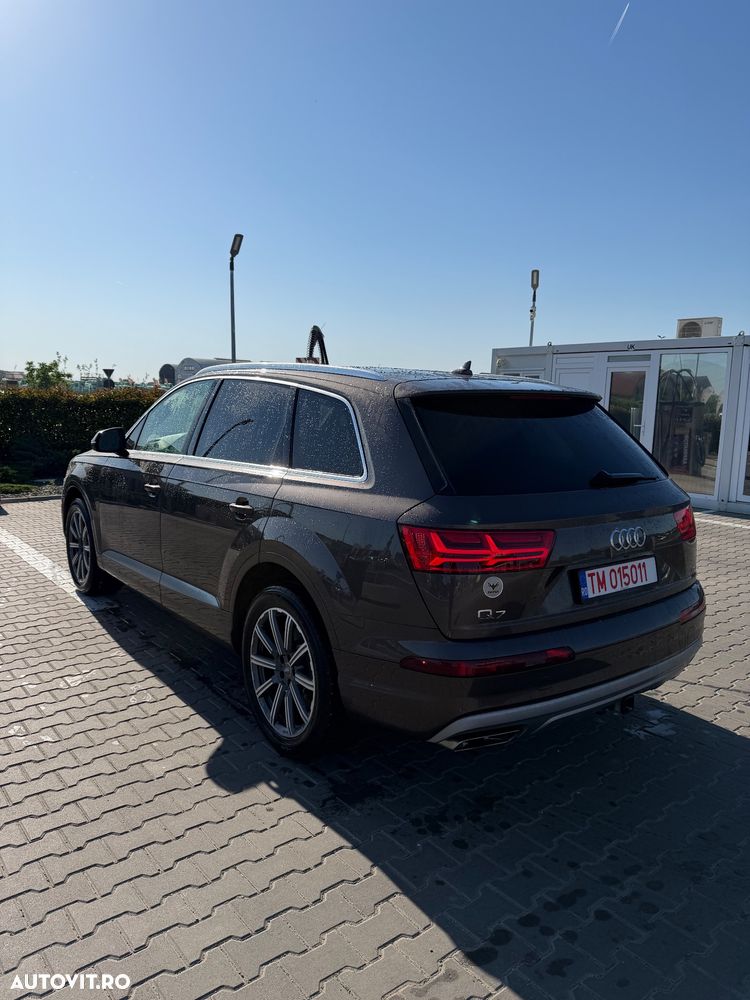 Audi Q7 - 6