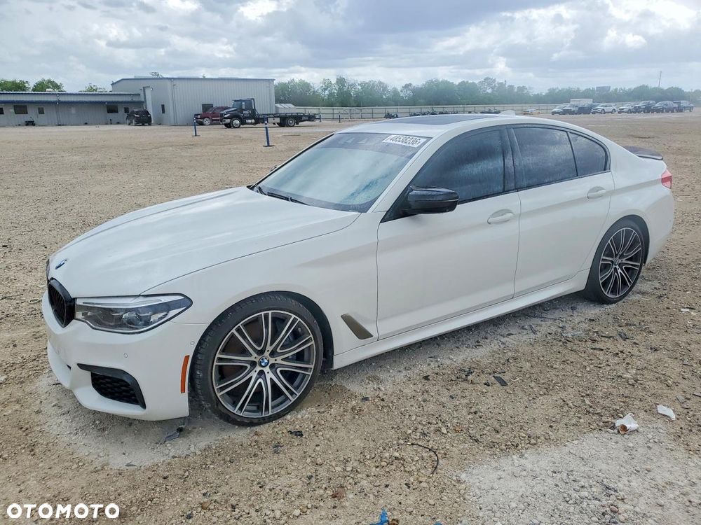 BMW Seria 5 M550i xDrive sport - 2