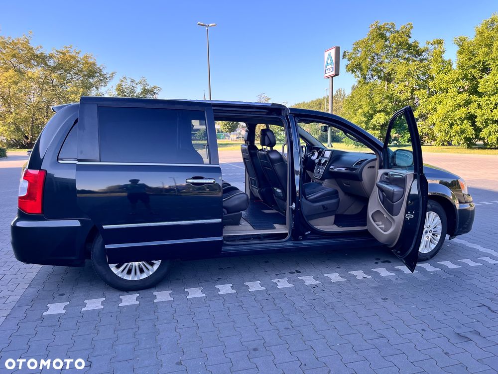 Lancia Voyager 3.6 Platinum - 6