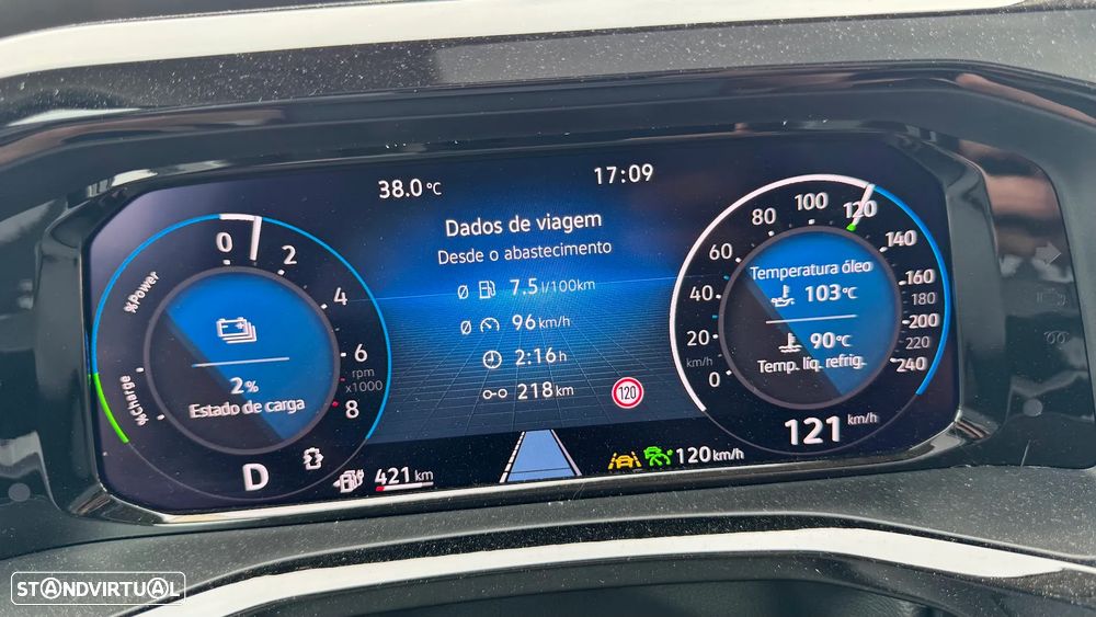 VW Multivan 1.4 TSI e-Hybrid Style Longa DSG - 23