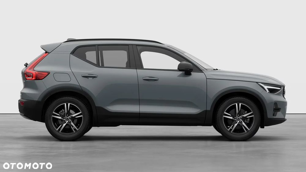 Volvo XC 40 B3 Plus Dark - 8