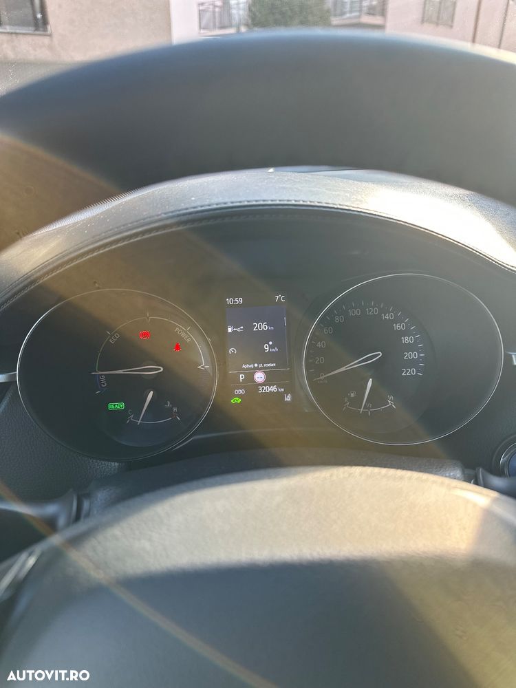 Toyota C-HR 1.8 HSD 4x2 CVT C-lassy LED - 18