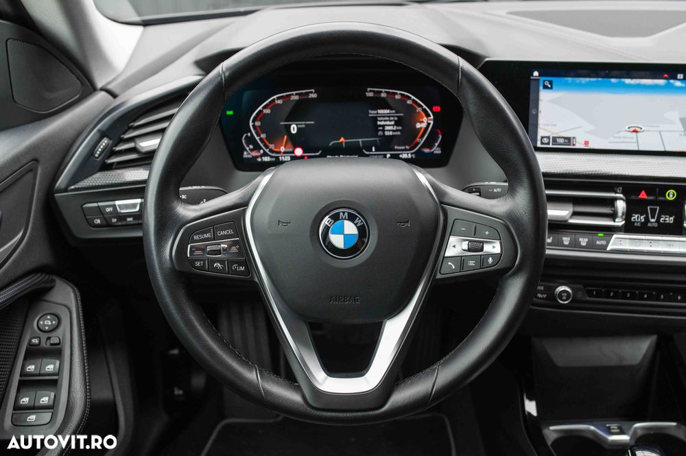 BMW Seria 2 218d Aut. - 17