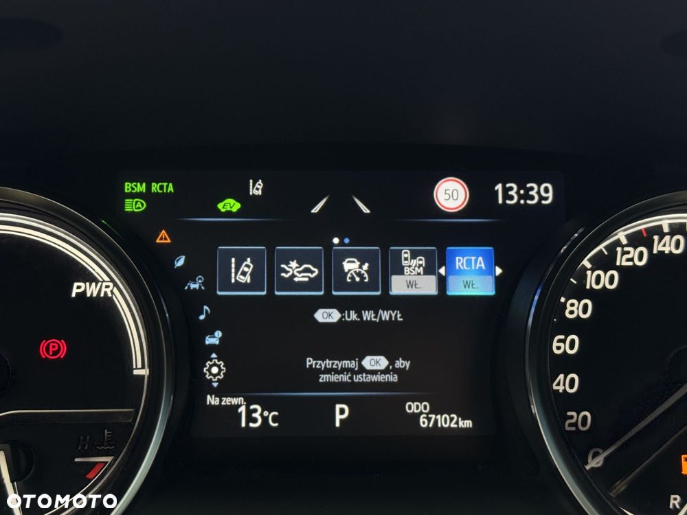 Toyota Camry - 24