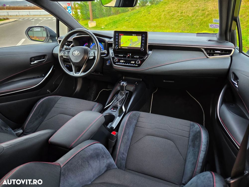 Toyota Corolla 1.8 Hybrid Business Edition - 18