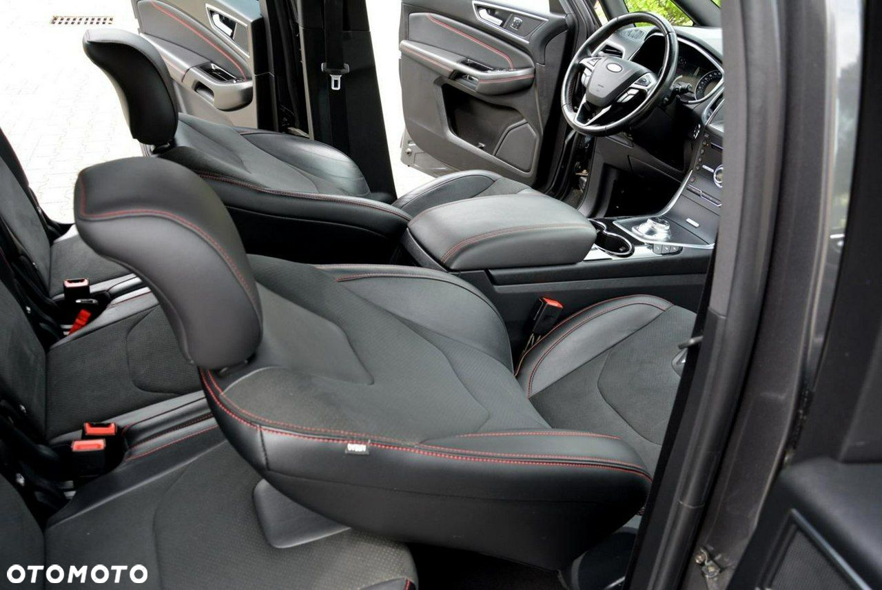Ford S-Max - 20