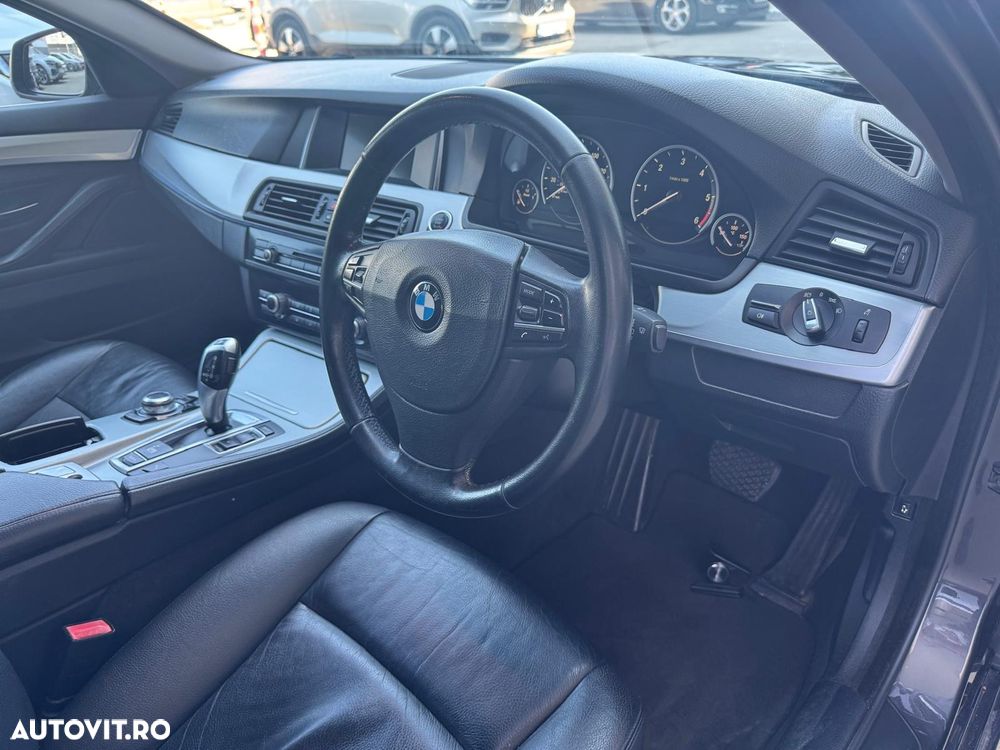 BMW Seria 5 518d Aut. Luxury Line - 13