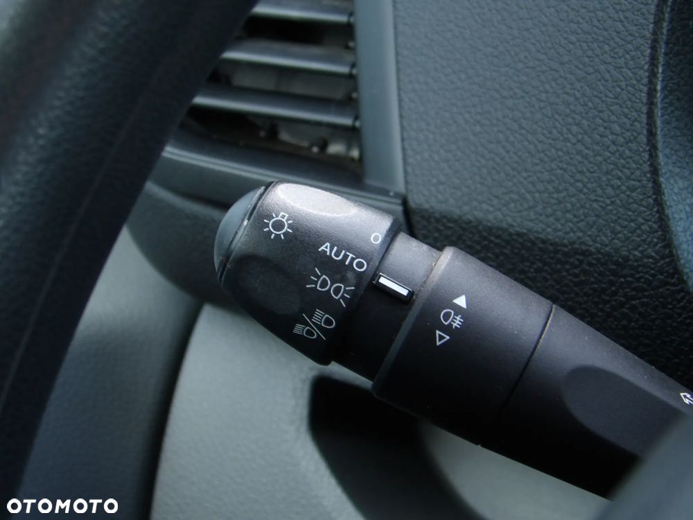 Opel Vivaro - 19