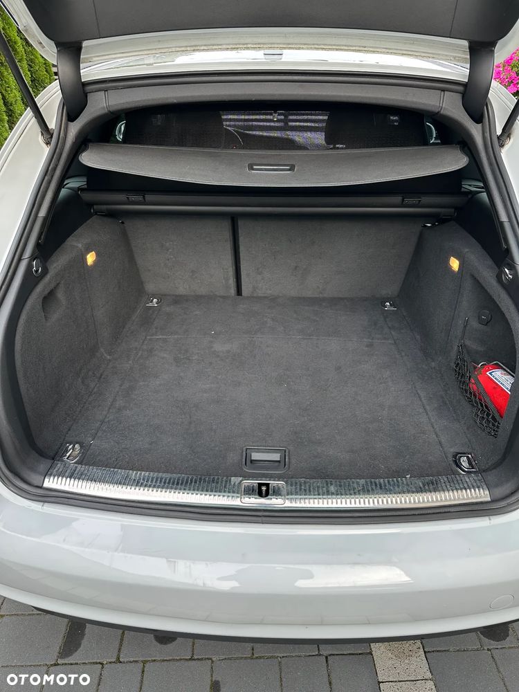 Audi A4 Avant - 10