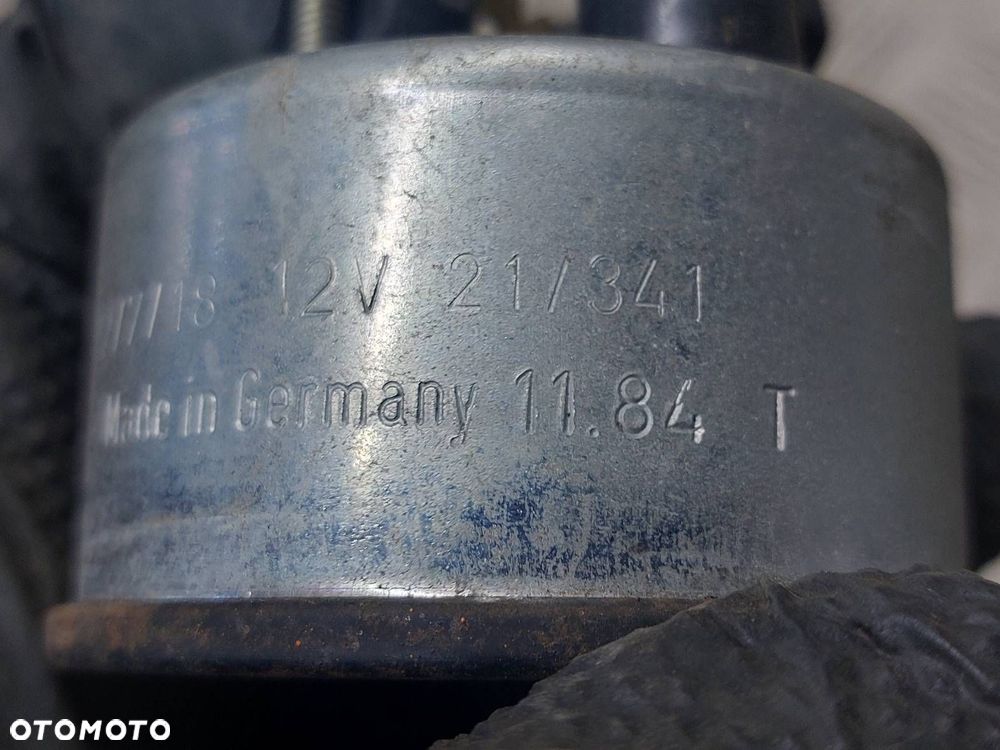 LICZNIK ZEGARY PALIWO TEMPERATURA MERCEDES-BENZ T1 KACZKA 2.4 D - 12