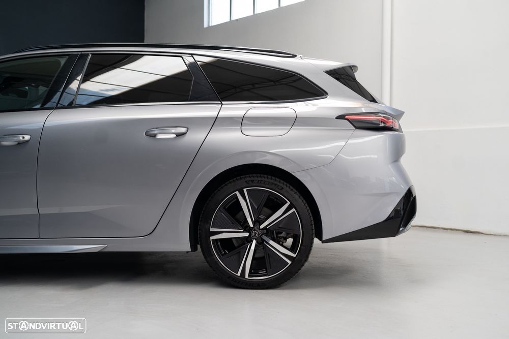 Peugeot 308 SW 1.6 Hybrid GT Pack e-EAT8 - 23