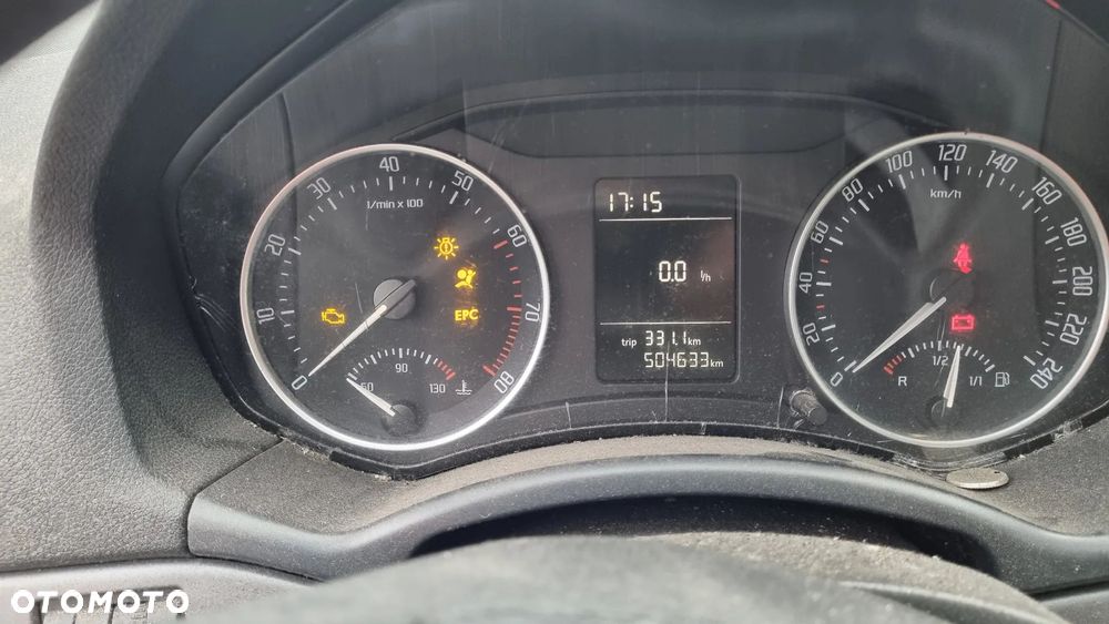 Skoda Octavia 1.6 - 10