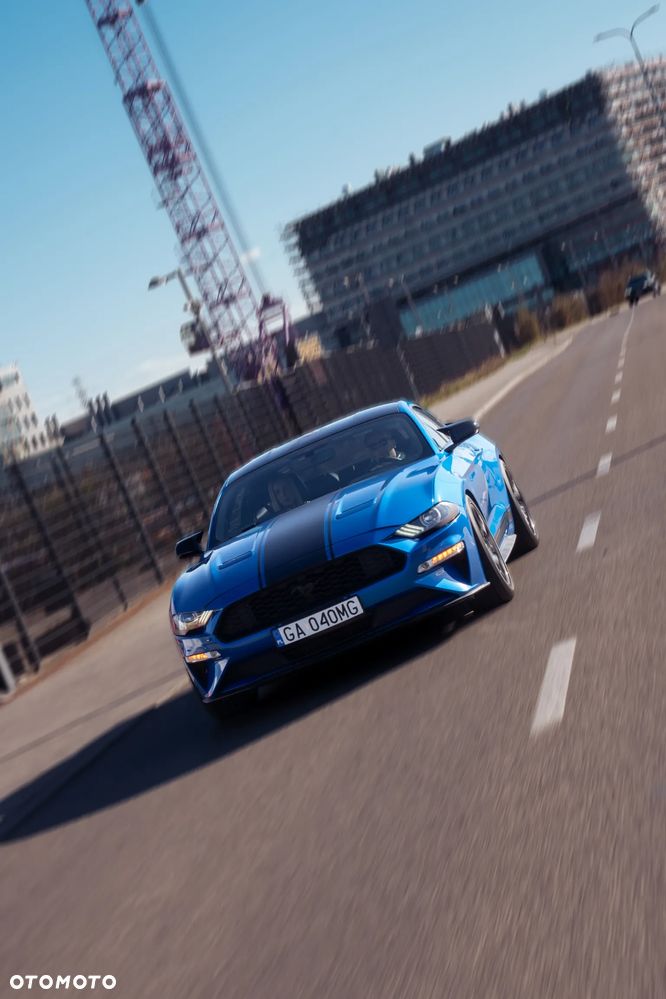 Ford Mustang - 16