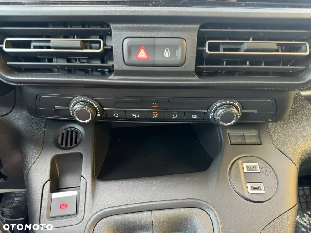 Citroën BERLINGO - 10