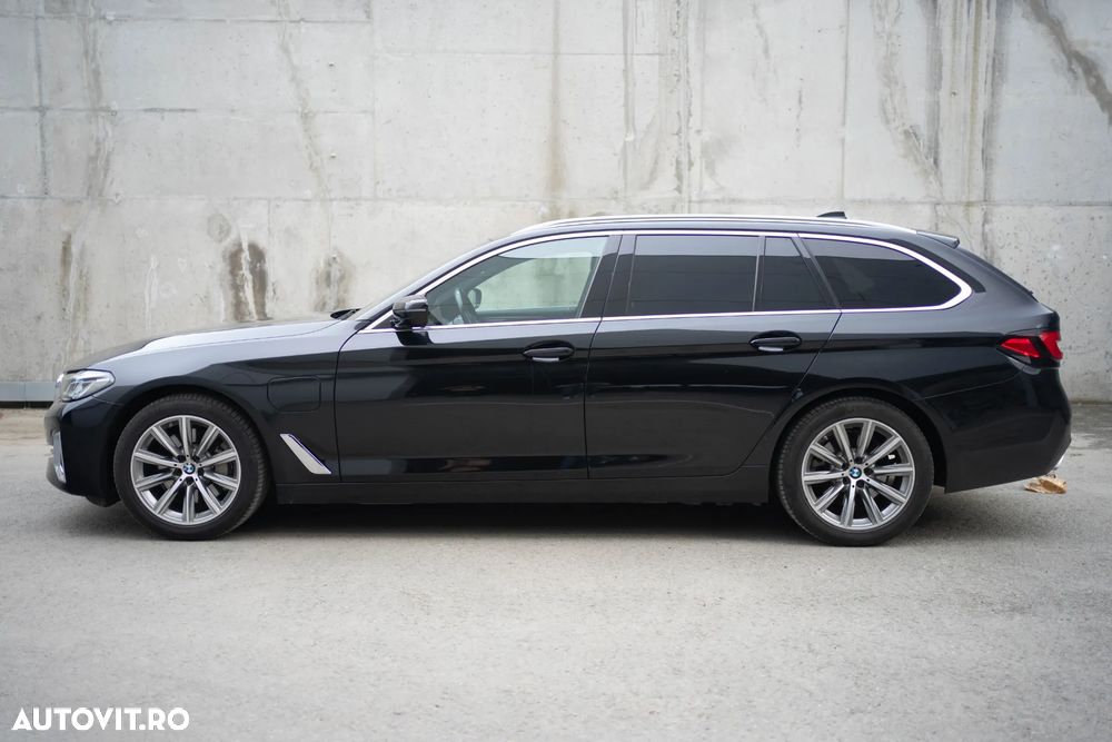 BMW Seria 5 530e Aut. Luxury Line - 7