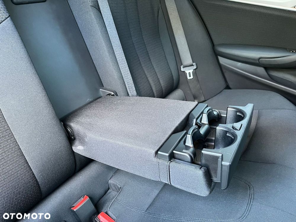 BMW Seria 5 520d - 30