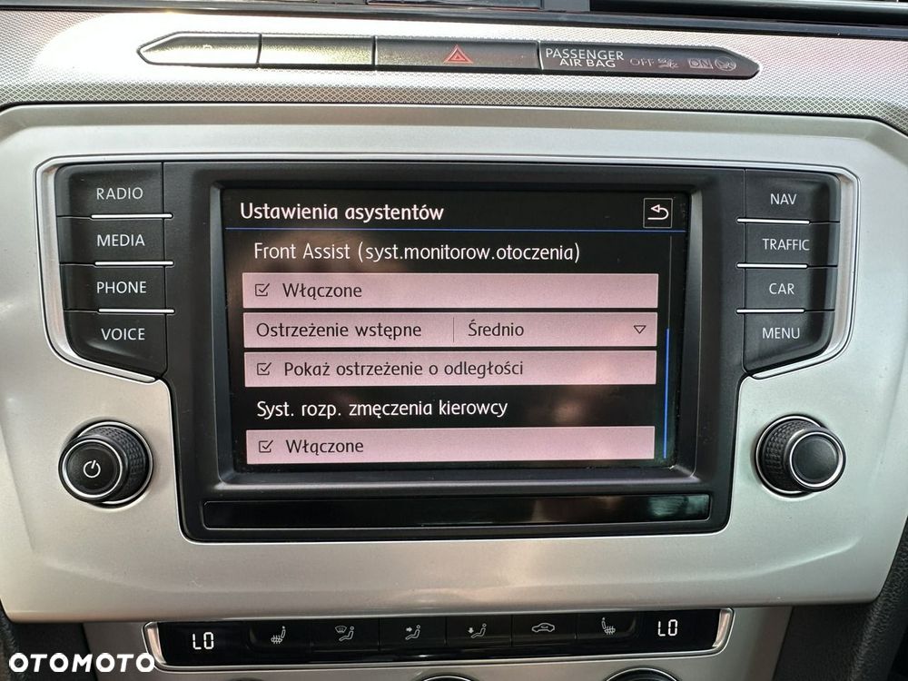Volkswagen Passat Variant 2.0 TDI (BlueMotion Technology) Comfortline - 23