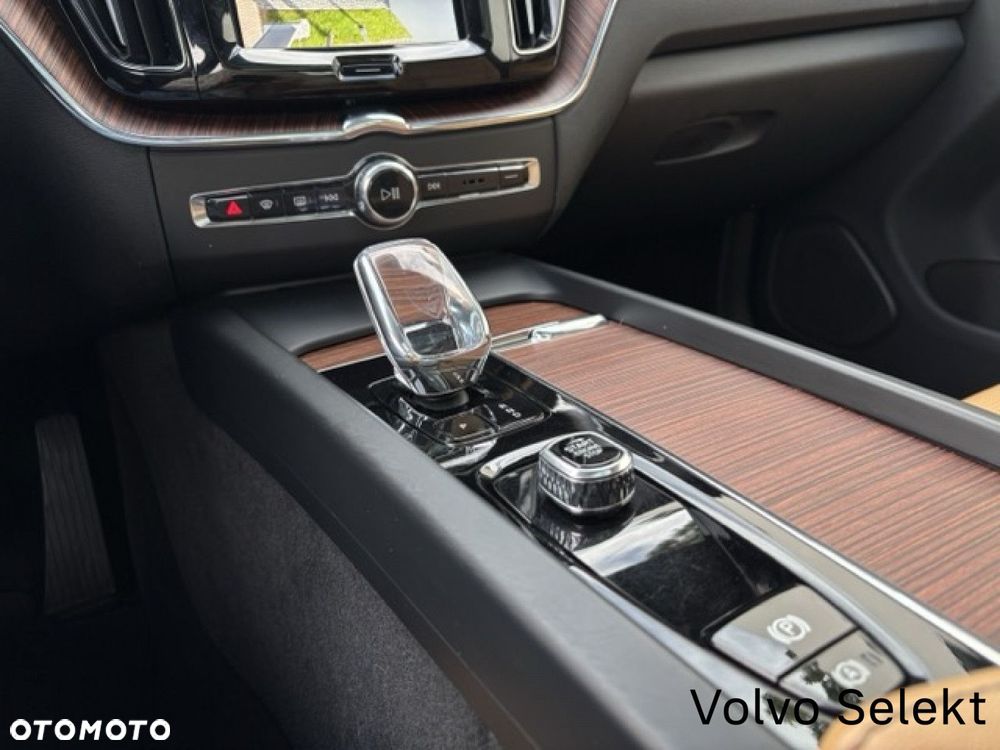 Volvo XC 60 - 13