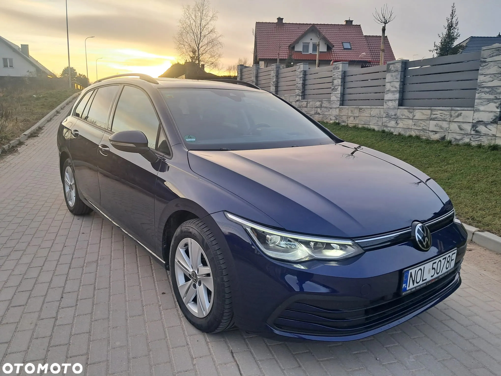 Volkswagen Golf Variant 2.0 TDI SCR Life - 4