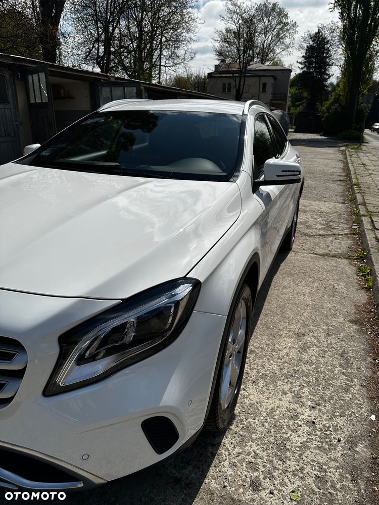 Mercedes-Benz GLA 200 7G-DCT - 6