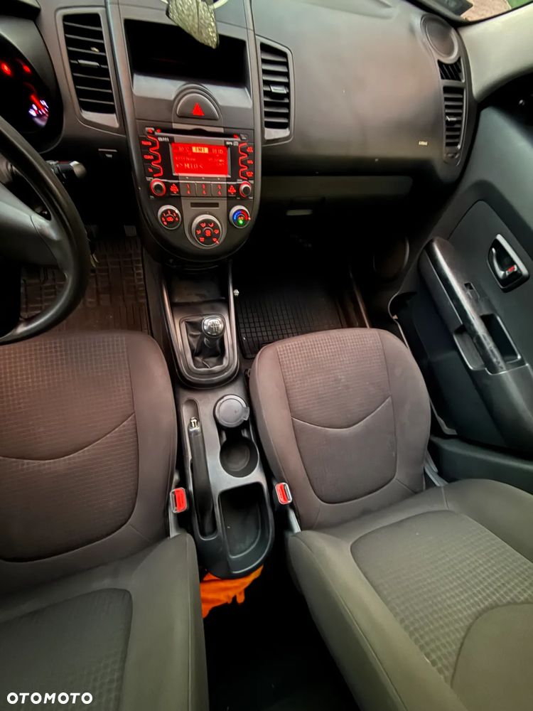 Kia Soul 1.6 CRDi M - 18