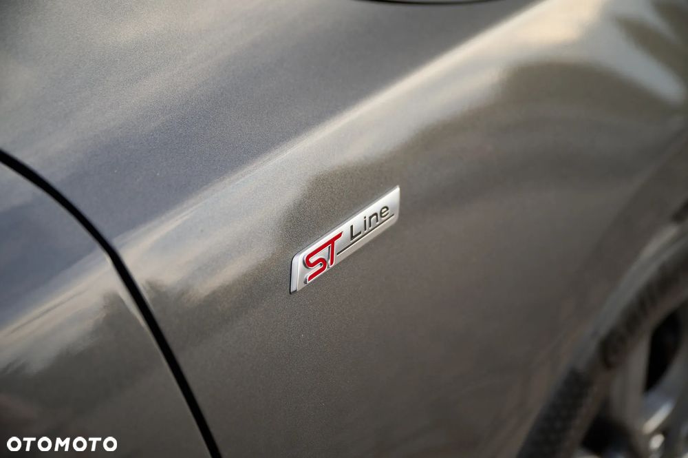 Ford Focus 1.5 EcoBlue Start-Stopp-System ST-LINE X - 22