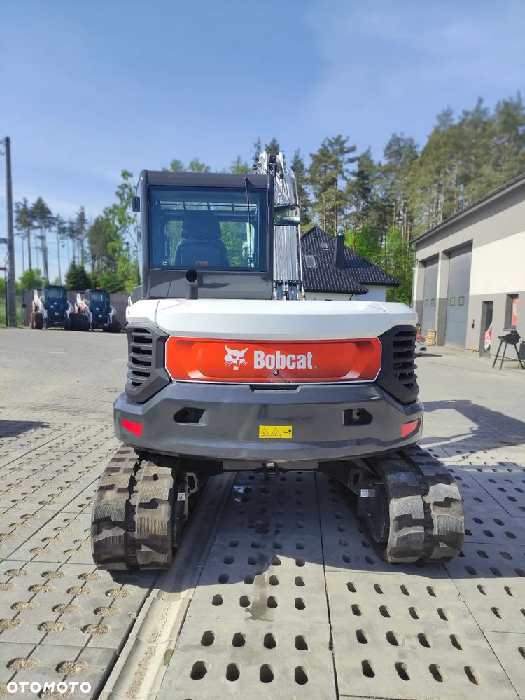 Bobcat E88 - 12