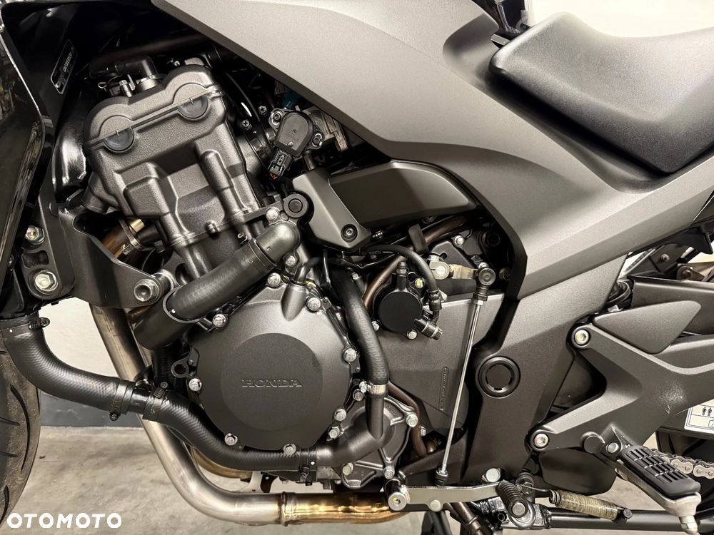 Honda CBF - 16