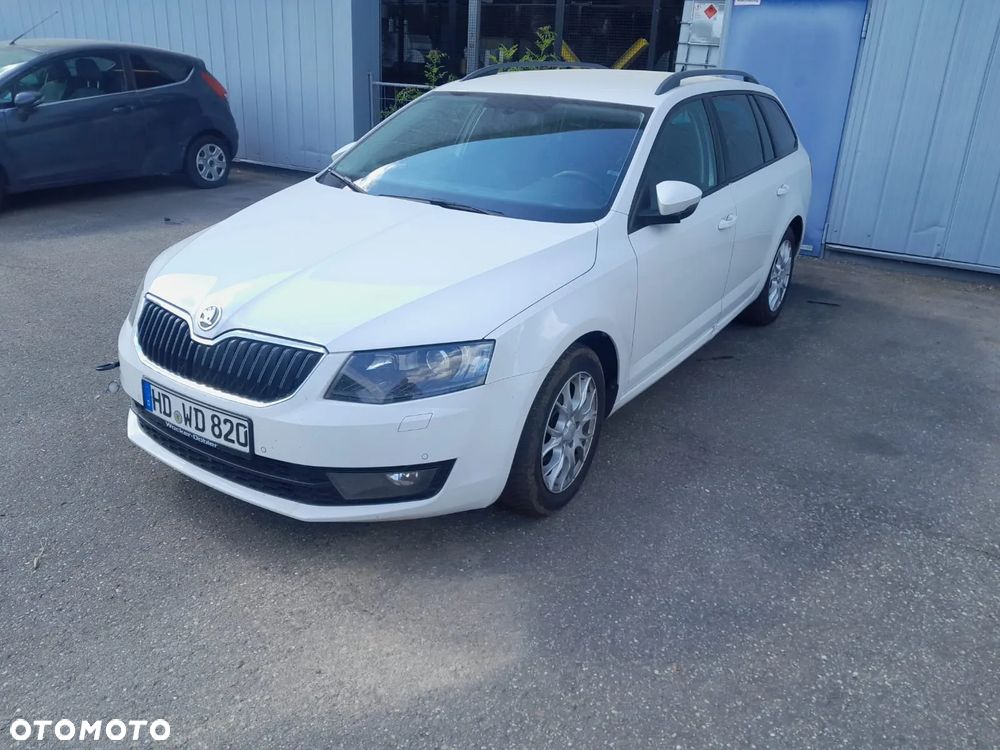 Skoda Octavia 1.6 TDI Elegance DSG - 1