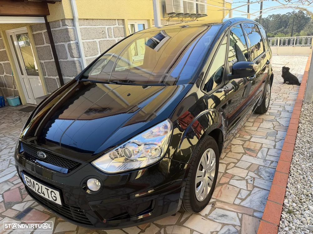 Ford S-Max - 16