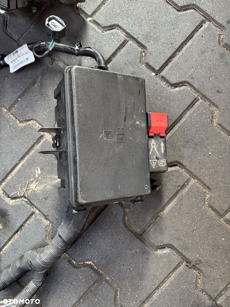 Skrzynka bezpieczników ford transit AUTOMAT Turneo Custtom Lift 18-19r - 2