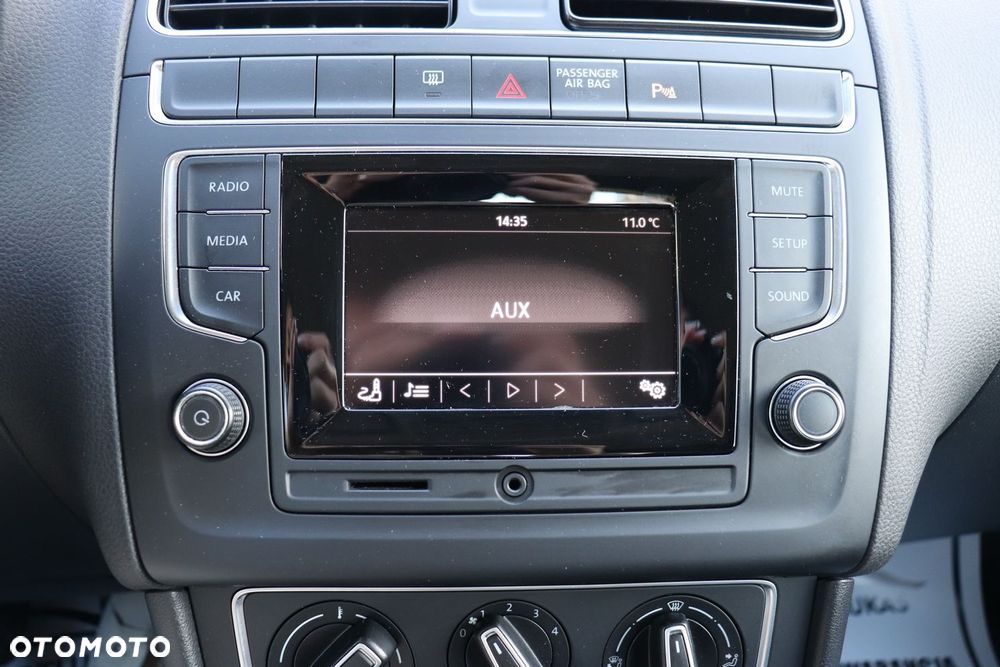 Volkswagen Polo 1.0 Comfortline - 15