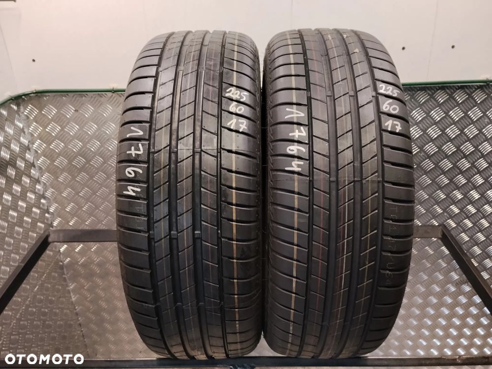2x Bridgestone Turanza T005 225/60/17 99Y AO nr.1764 - 1