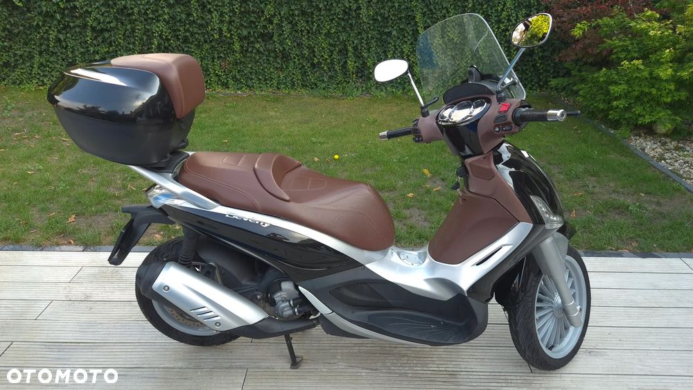 Piaggio Beverly - 1