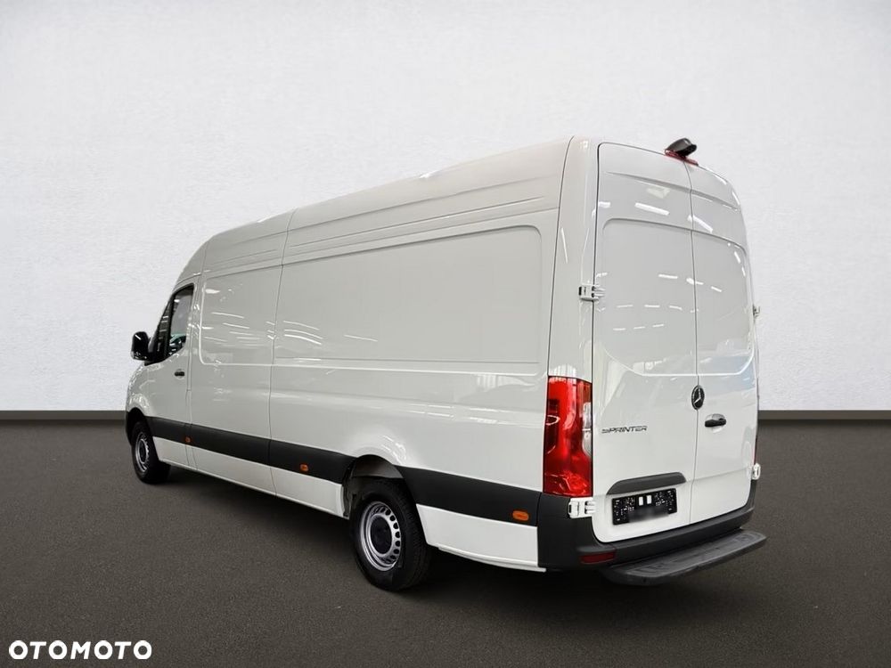 Mercedes-Benz Sprinter - 21