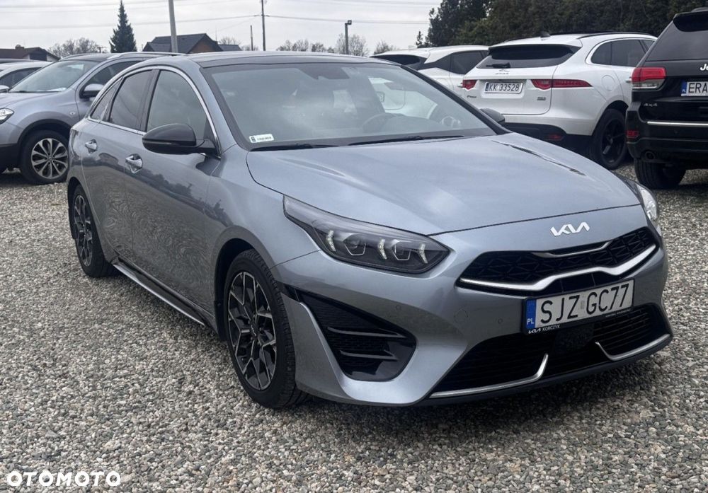 Kia ProCeed - 13
