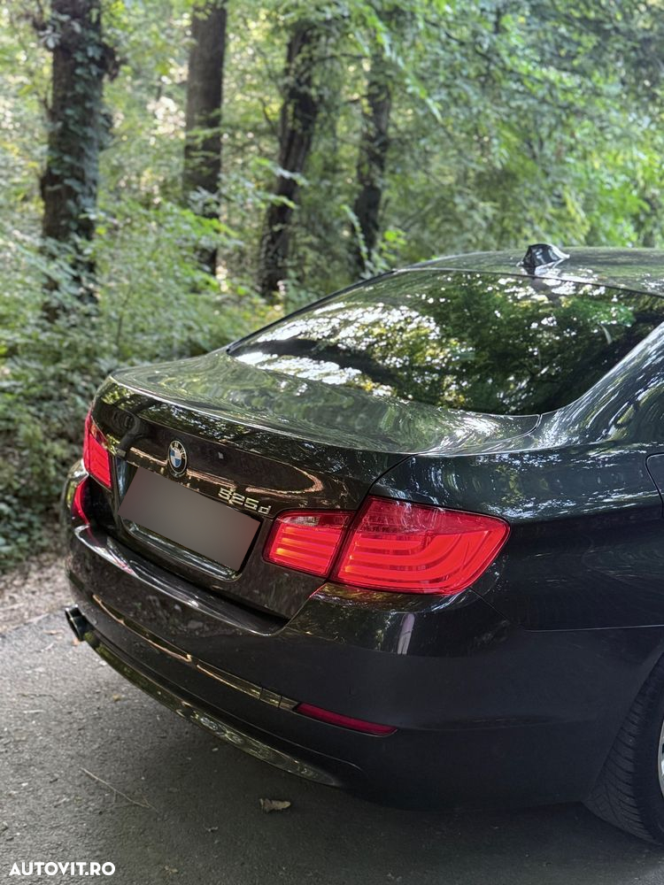BMW Seria 5 525d xDrive AT - 8