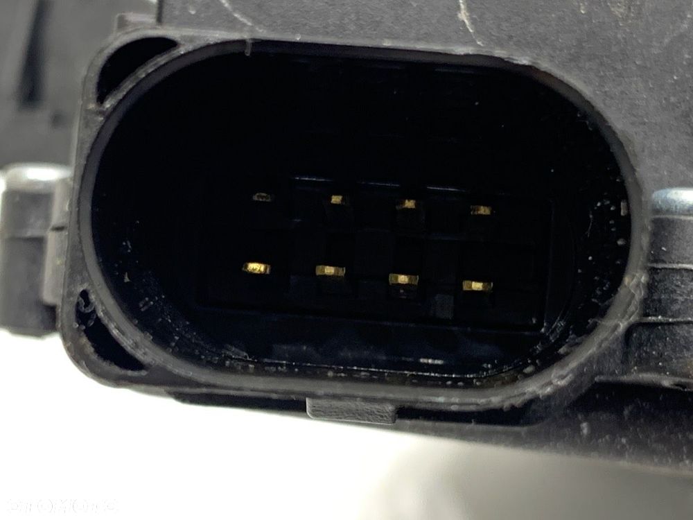 ZAMEK DRZWI PRAWY PRZÓD  VW PASSAT B5.5 (3B3) 2000 - 2005 1.8 T 20V 110 kW [150 KM] benzyna 2000 - - 4