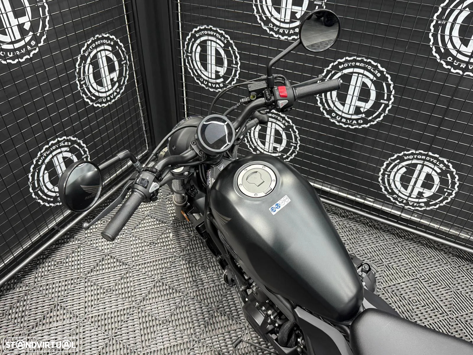 Honda CMX 500 Rebel - 12