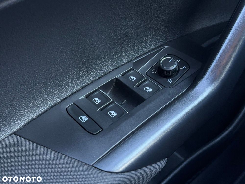 Volkswagen Taigo - 31