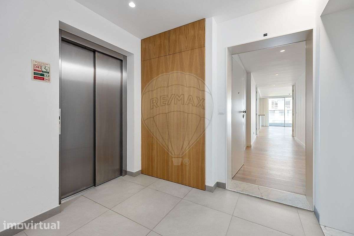 Apartamento T4 para venda - Grande imagem: 2/29