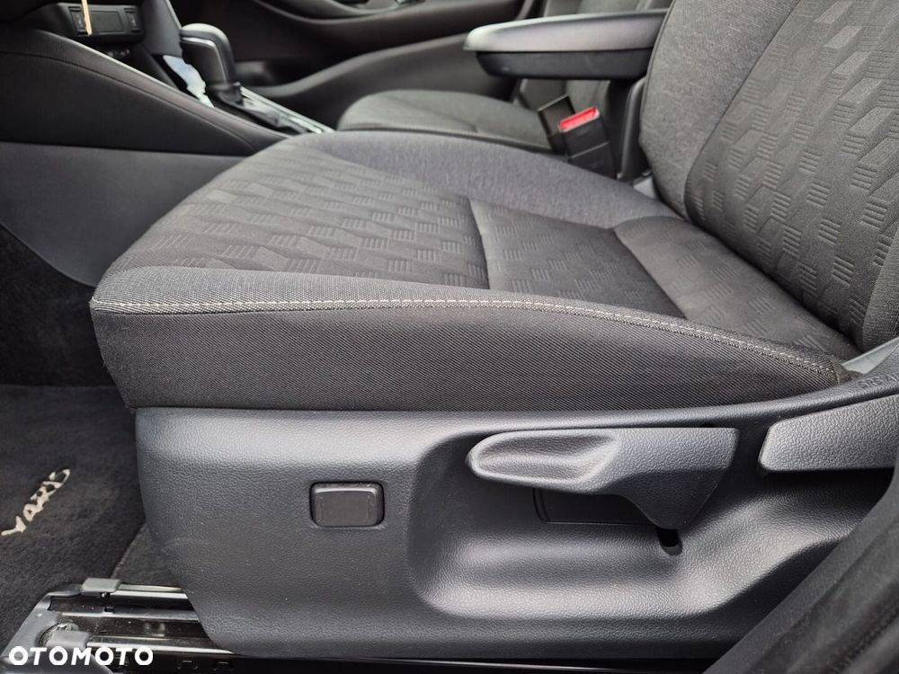 Toyota Yaris Hybrid 1.5 Style - 11