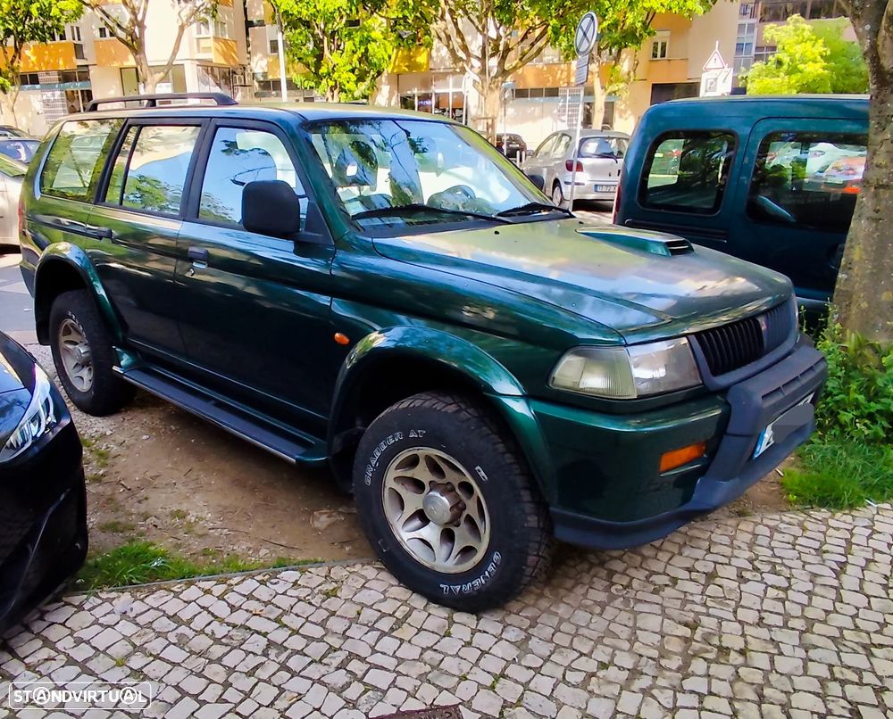 Mitsubishi Pajero Sport 2.5 TD GLS - 3