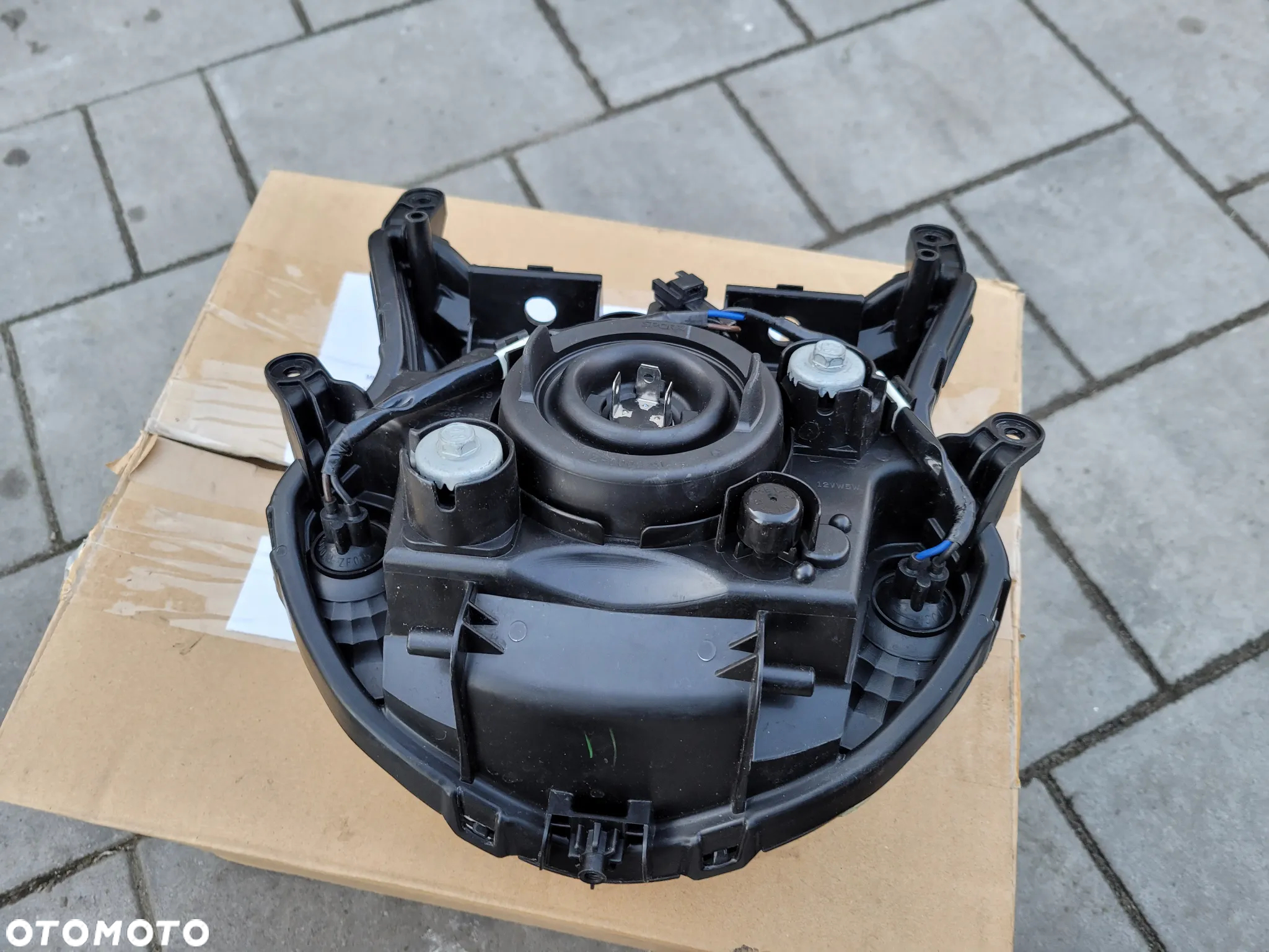 Lampa przód, przednia Suzuki GSX-S 750 GSXS 750 - 16