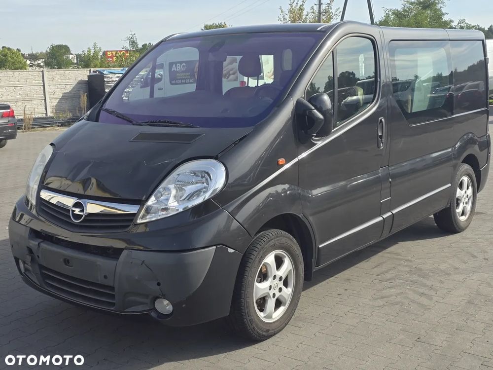 Opel Vivaro - 11