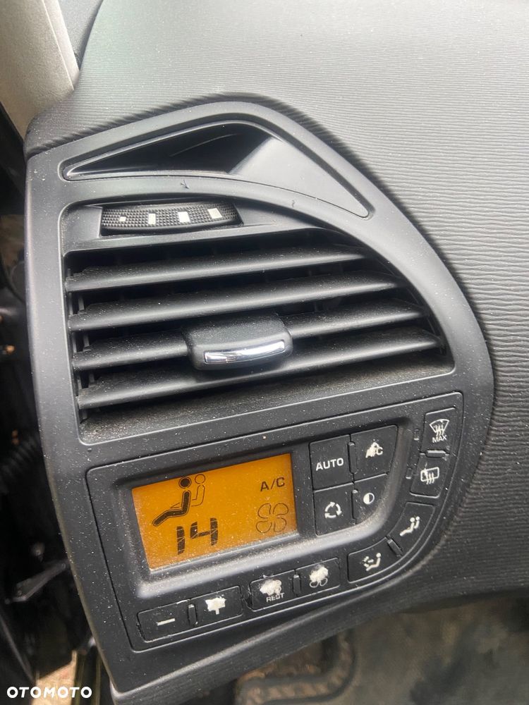 Citroën C4 Grand Picasso THP 150 EGS6 Exclusive - 30