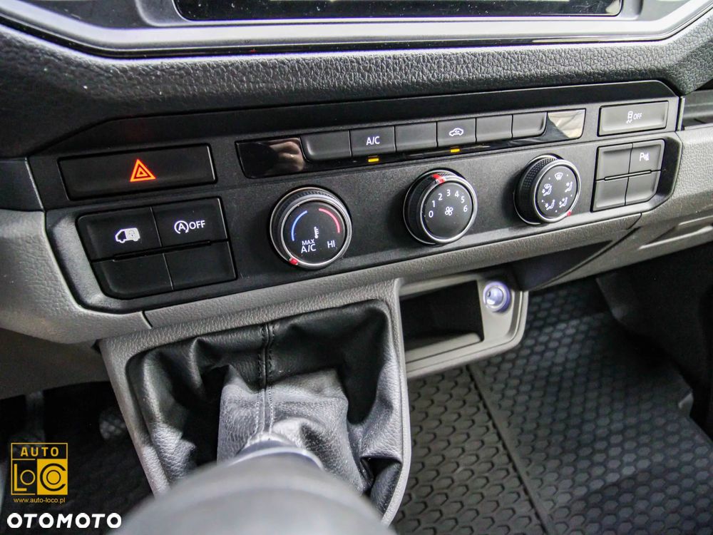 Volkswagen CRAFTER BRYGADÓWKA 7 OSÓB - 19
