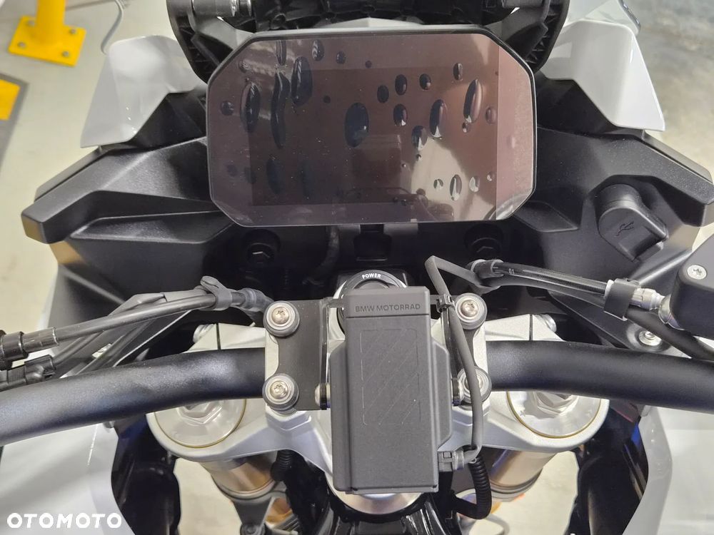 BMW XR - 13