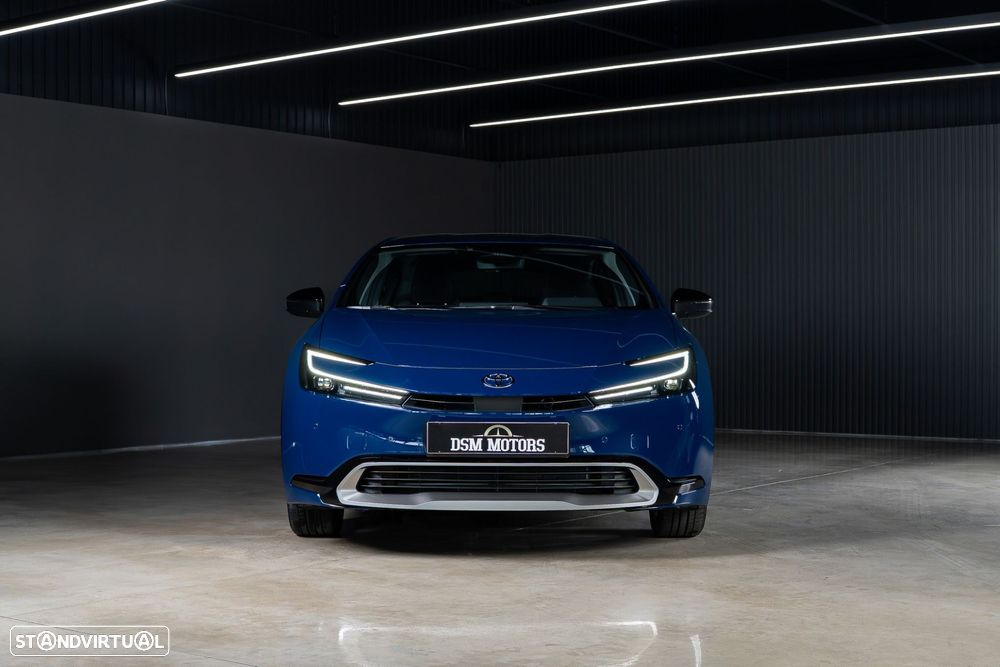 Toyota Prius 2.0 Plug-in Luxury - 2